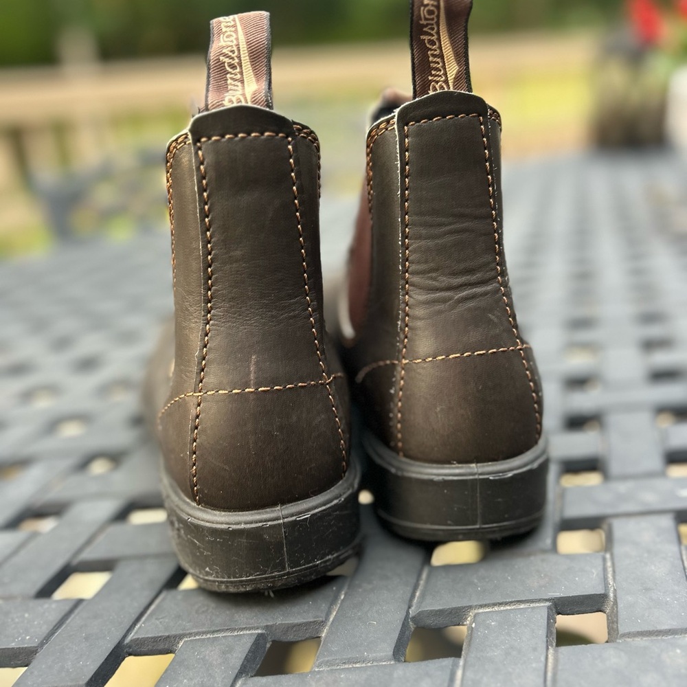 Blundstone Classic Men's 500 Chelsea Boots in Walnut - Picture 5 of 13